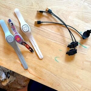 Disney Magic Bands Plus - set of 3 - with charging. Two adults one kids princess